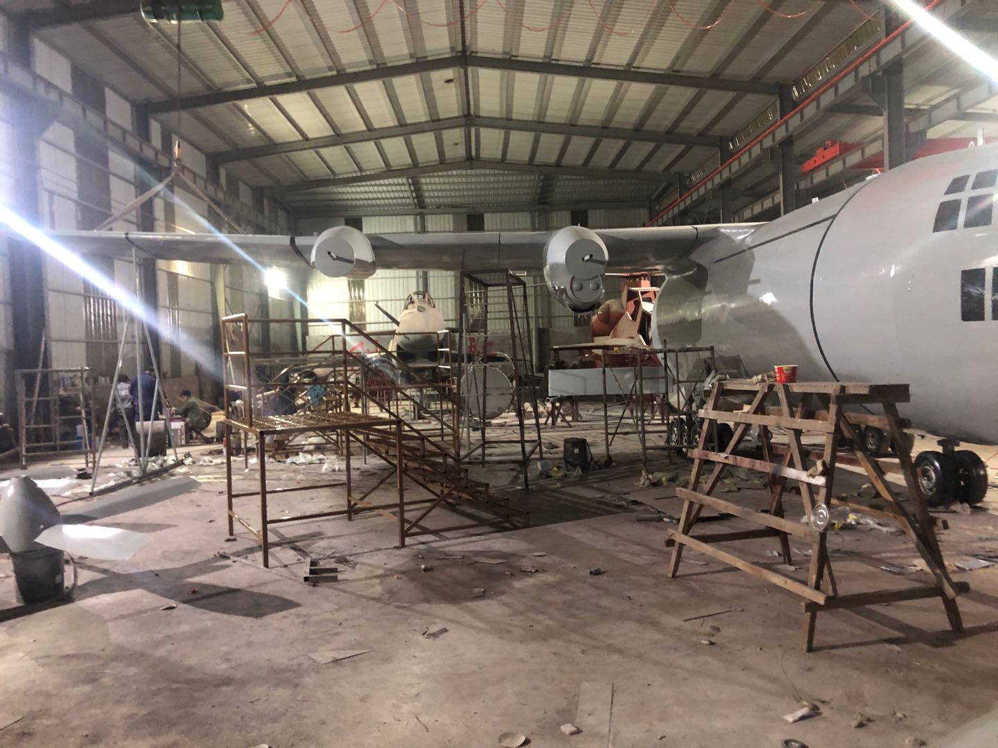 大型航空模型制作真的是翱翔藍(lán)天的匠心之作呀！